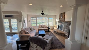 TV, fireplace, Netflix, streaming services