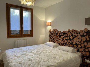 3 bedrooms, WiFi - 250m from ski slopes, view valley, terrace, tv, ski locker, 65m², Montgenèvre (Montgenèvre)