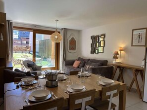 Interior - 250m from ski slopes, view valley, terrace, tv, ski locker, 65m², Montgenèvre (Montgenèvre)