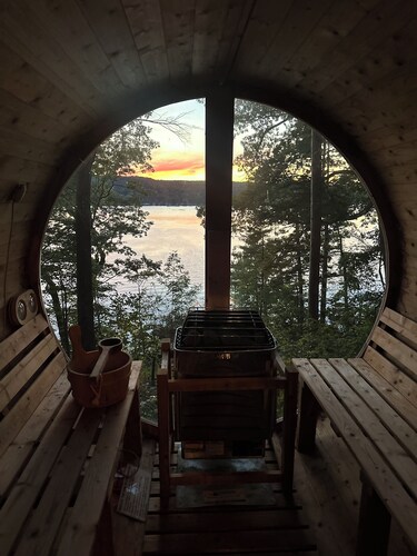 The Sauna Cottage on Keuka Lake - Wine Trail Retreat