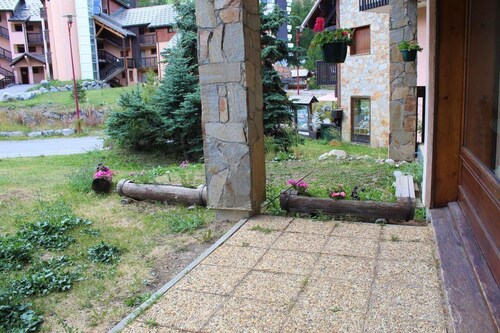 50m des commerces, Rez-de-chaussée, terrasse, télévision, 42m², Vars