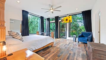 3 bedrooms, desk, free WiFi, bed sheets