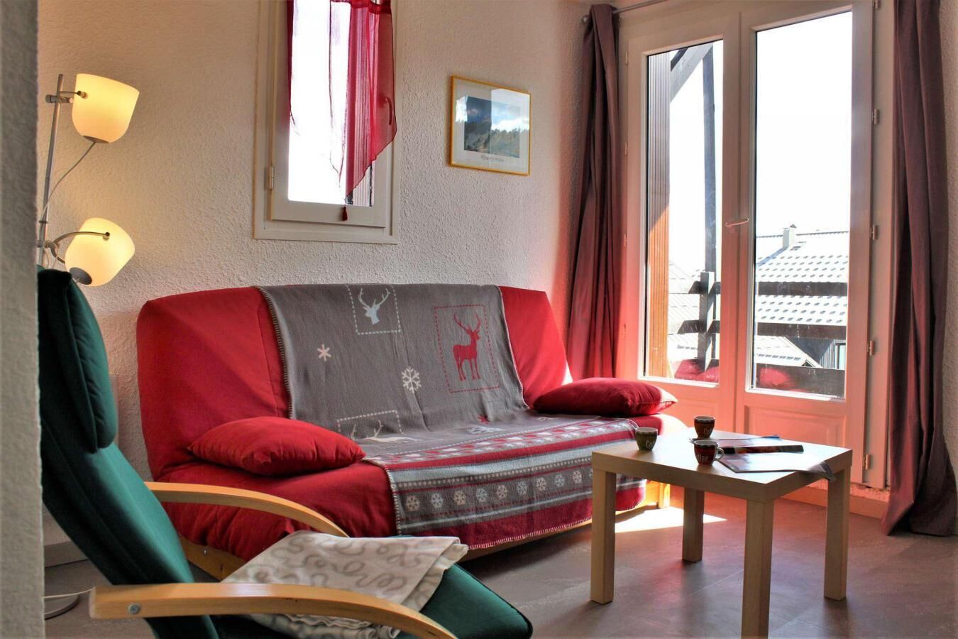 Wifi, 50m from ski slopes, 6th floor, tv, ski locker, 28m², Risoul