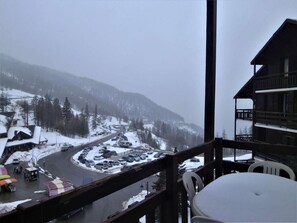 Outdoor dining - 100m from resort center, 5th floor, balcony, tv, ski locker, 23m², Risoul (Risoul)
