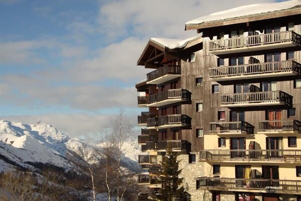 Exterior - 100m from ski lifts, Ground floor, balcony, tv, ski locker, 30m², Les Menuires (Les Menuires)