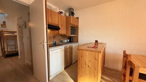 Coffee/tea maker, fridge, oven, dishwasher - 2nd floor, balcony, tv, 27m², Villard de Lans (Villard-de-Lans)