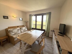 Living area - 2nd floor, view mountain, balcony, tv, ski locker, 28m², Villard de Lans (Villard-de-Lans)