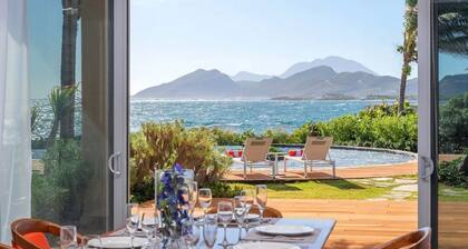 The Ultimate Hideaway Nestled in Paradise