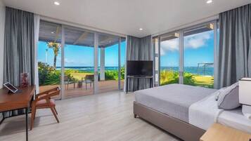 7 slaapkamers, een kluis op de kamer, een bureau