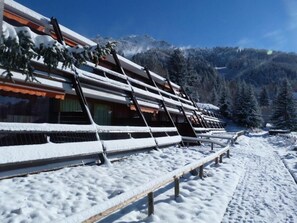 Exterior - 50m from ski slopes, 3rd floor, view valley, balcony, tv, ski locker, 35m², Les Arcs (Les Arcs)