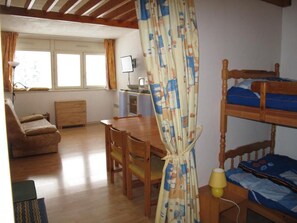 1 bedroom