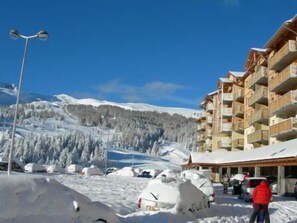 Exterior - 50m from resort center, 5th floor, view mountain, balcony, tv, 40m², Superdévoluy (Le Dévoluy)