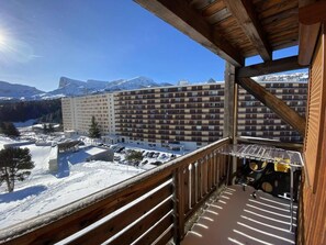 Property grounds - 200m from ski slopes, view mountain, balcony, tv, ski locker, 31m², Superdévoluy (Le Dévoluy)
