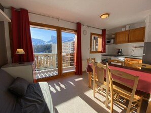 Interior - 200m from ski slopes, view mountain, balcony, tv, ski locker, 31m², Superdévoluy (Le Dévoluy)