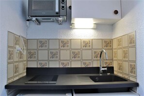 Fridge, microwave, coffee/tea maker