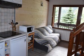 Réfrigérateur, micro-ondes, four, lave-vaisselle