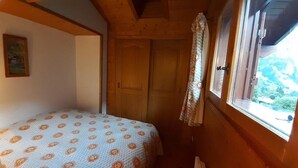 1 室のベッドルーム、WiFi