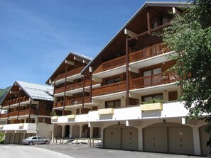 Exterior - 100m from resort center, 2nd floor, balcony, tv, 38m², Pralognan-la-Vanoise (Pralognan-la-Vanoise)