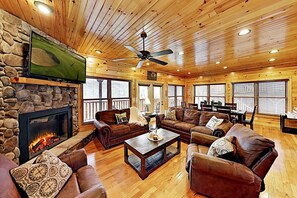 Smart-TV, peis og DVD-spiller