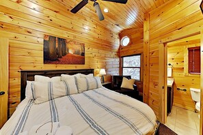 4 soverom, strykejern/-brett, wi-fi (inkludert) og sengetøy