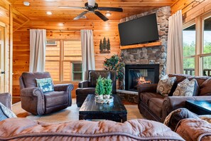 Smart TV, fireplace, DVD player