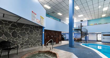 Ski Condo with Resort Indoor Pool