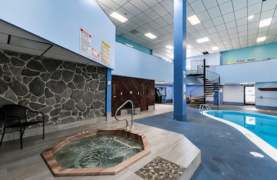 Ski Condo with Resort Indoor Pool