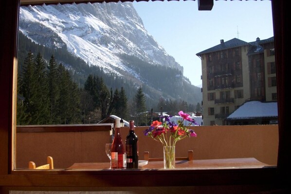 Outdoor dining - 50m from ski slopes, 1st floor, balcony, tv, ski locker, 27m², Pralognan-la-Vanoise (Pralognan-la-Vanoise)