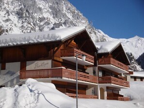 Exterior - 1st floor, terrace, parking, tv, ski locker, 23m², Champagny-en-Vanoise (Champagny-en-Vanoise)