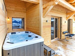 Bain à remous intérieur