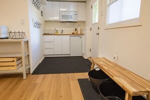 Microwave, coffee/tea maker, toaster, cookware/dishes/utensils