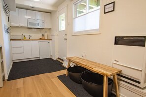 Microwave, coffee/tea maker, toaster, cookware/dishes/utensils