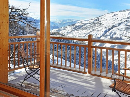 Chalet, wifi, 50m from ski slopes, fitness, sauna, terrace, balcony, fireplace or stove, parking, tv
