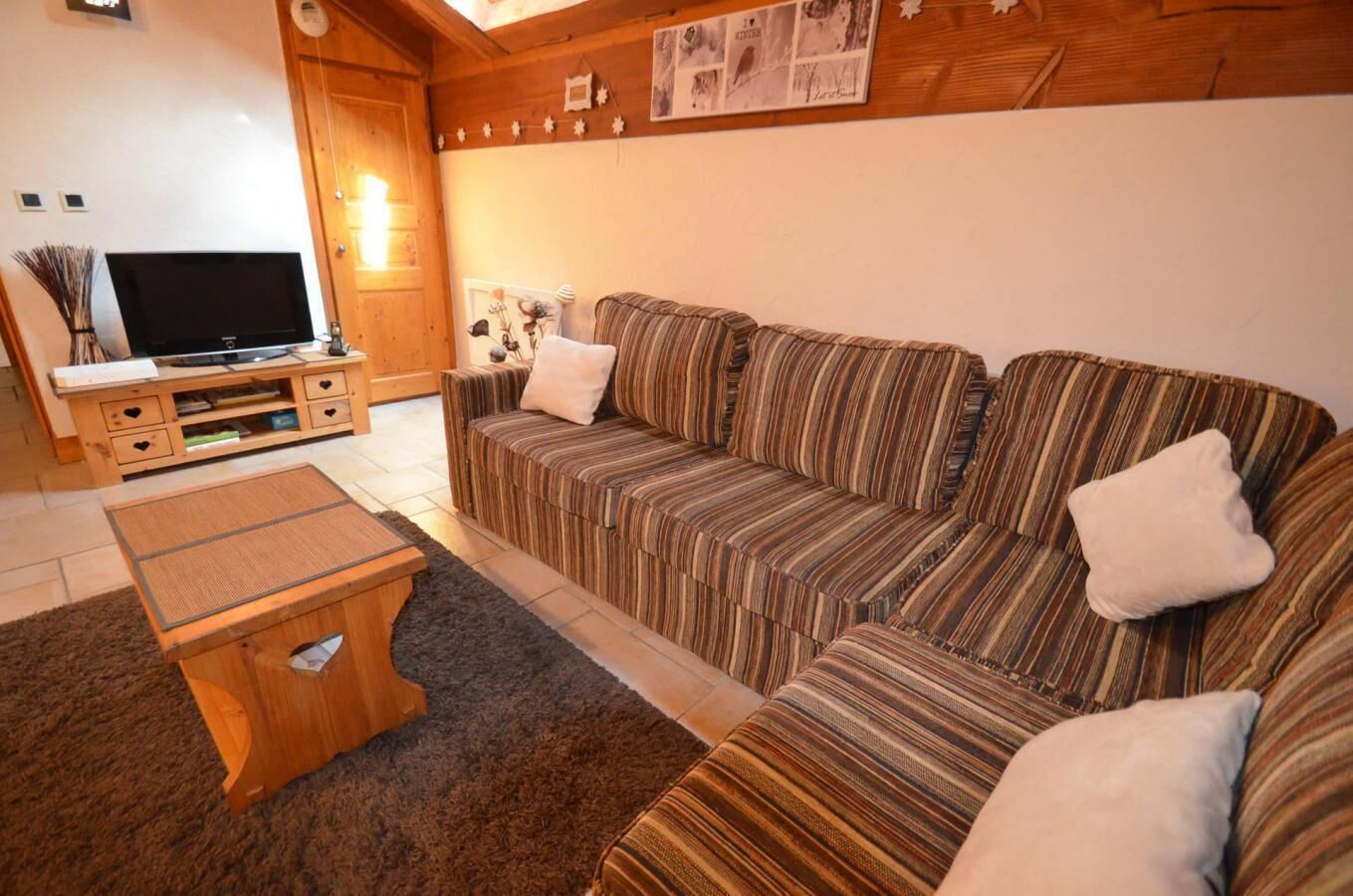 Rez-de-chaussée, vue vallée, terrasse, télévision, casier à ski, 65m², Saint Martin de Belleville