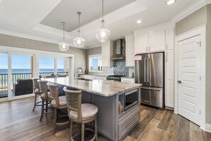 Fridge, microwave, oven, stovetop - AVAIL FOR THE HOLIDAYS! GULF FRONT 9BD/9.5BA, 3 LIVING AREAS, ELEVATOR, POOL! (Port Saint Joe)