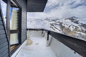 Terrace/patio - Ski-in/ski-out & foot of the slopes, 7th floor, balcony, tv, ski locker, 47m², Les Menuires (Les Menuires)