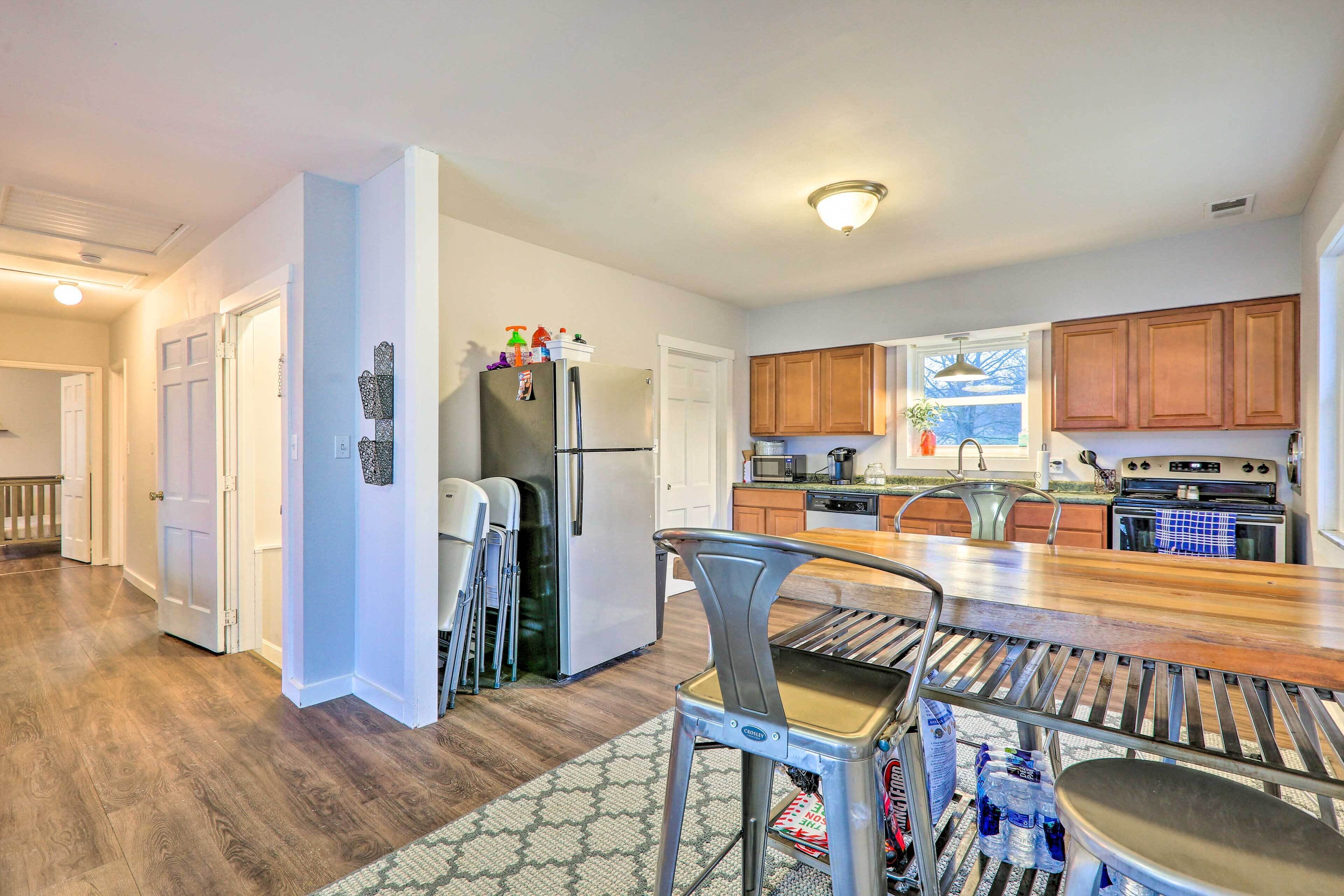 Cozy New Richmond Getaway on the Ohio River!