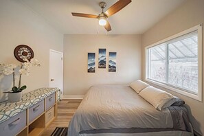 2 chambres, bureau, fer et planche à repasser, Wi-Fi gratuit