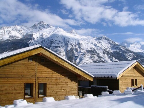 Chalet, Rez-de-chaussée, balcon, télévision, casier à ski, 45m², La Norma