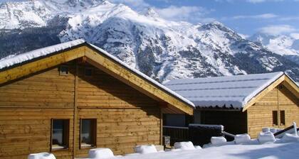 Chalet, Rez-de-chaussĂ©e, balcon, tĂ©lĂ©vision, casier Ă ski, 45mÂČ, La Norma