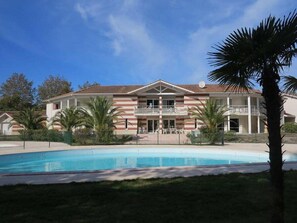 Pool - Ref 533 - Pleasant semi-detached house in a 3-star holiday residence (SOULAC SUR MER)