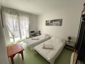 3 bedrooms - Ref 554 - Duplex house in a 3 star residence (SOULAC SUR MER)