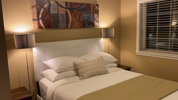 3 bedrooms, desk, iron/ironing board, travel cot