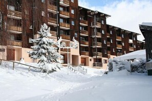 Exterior - 30m from resort center, 2nd floor, balcony, parking, tv, ski locker, 27m², La Norma (La Norma)