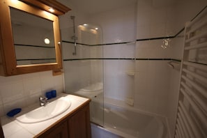 Bathtub