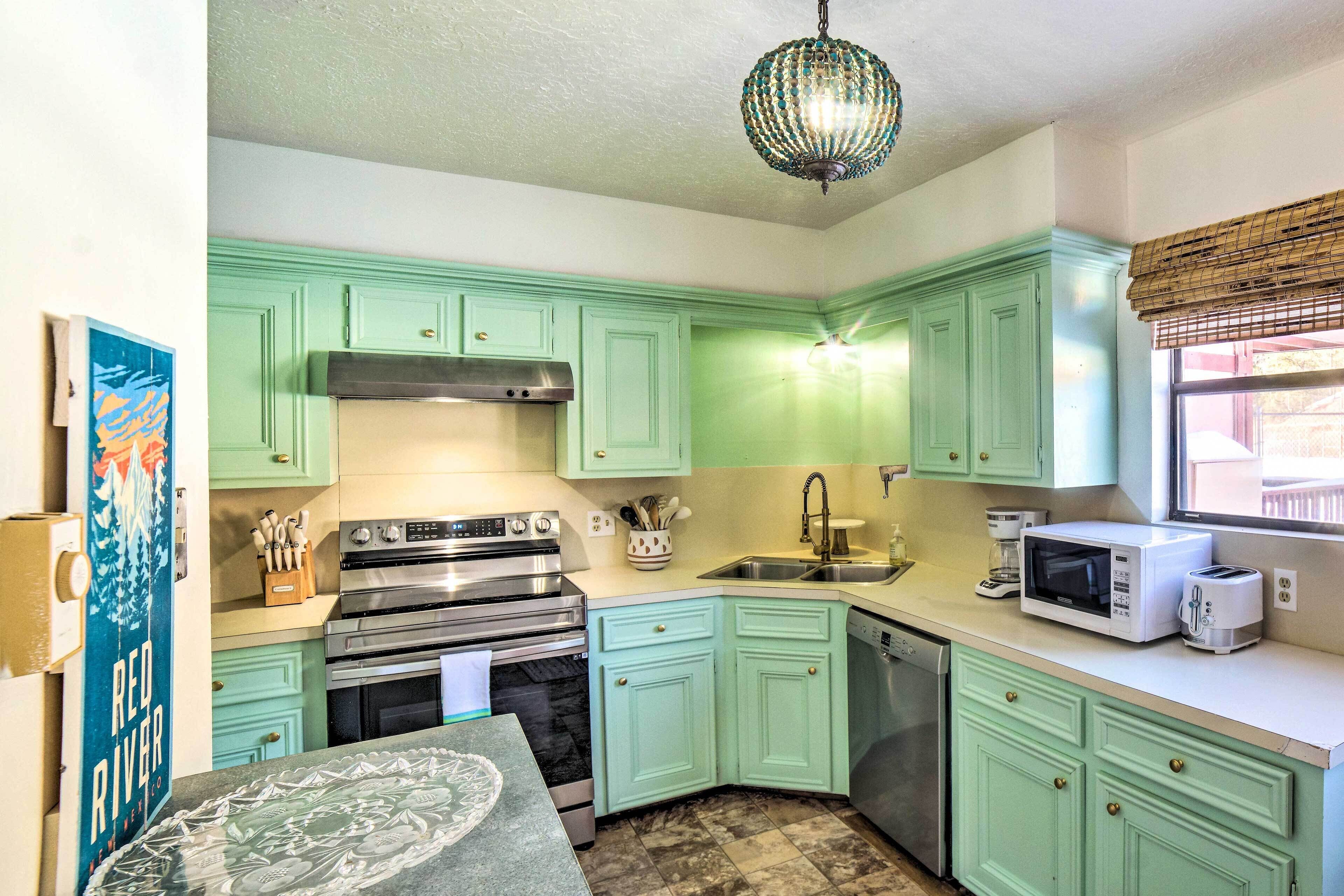 'Skye Retreat Red River' Condo: Near Skiing!