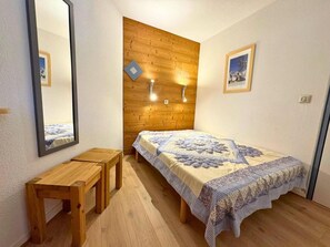 1 bedroom - 100m from shops, 6th floor, tv, 35m², Les Menuires (Les Menuires)