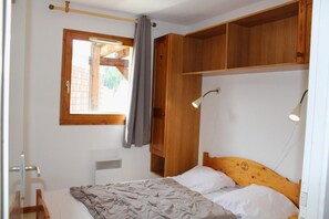 1 bedroom, WiFi - 200m from resort center, 4th floor, view mountain, balcony, tv, 31m², Superdévoluy (Le Dévoluy)