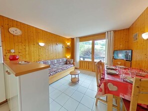 Dining - Floor -1, view mountain, balcony, tv, 31m², Le Grand Bornand (Le Grand-Bornand)
