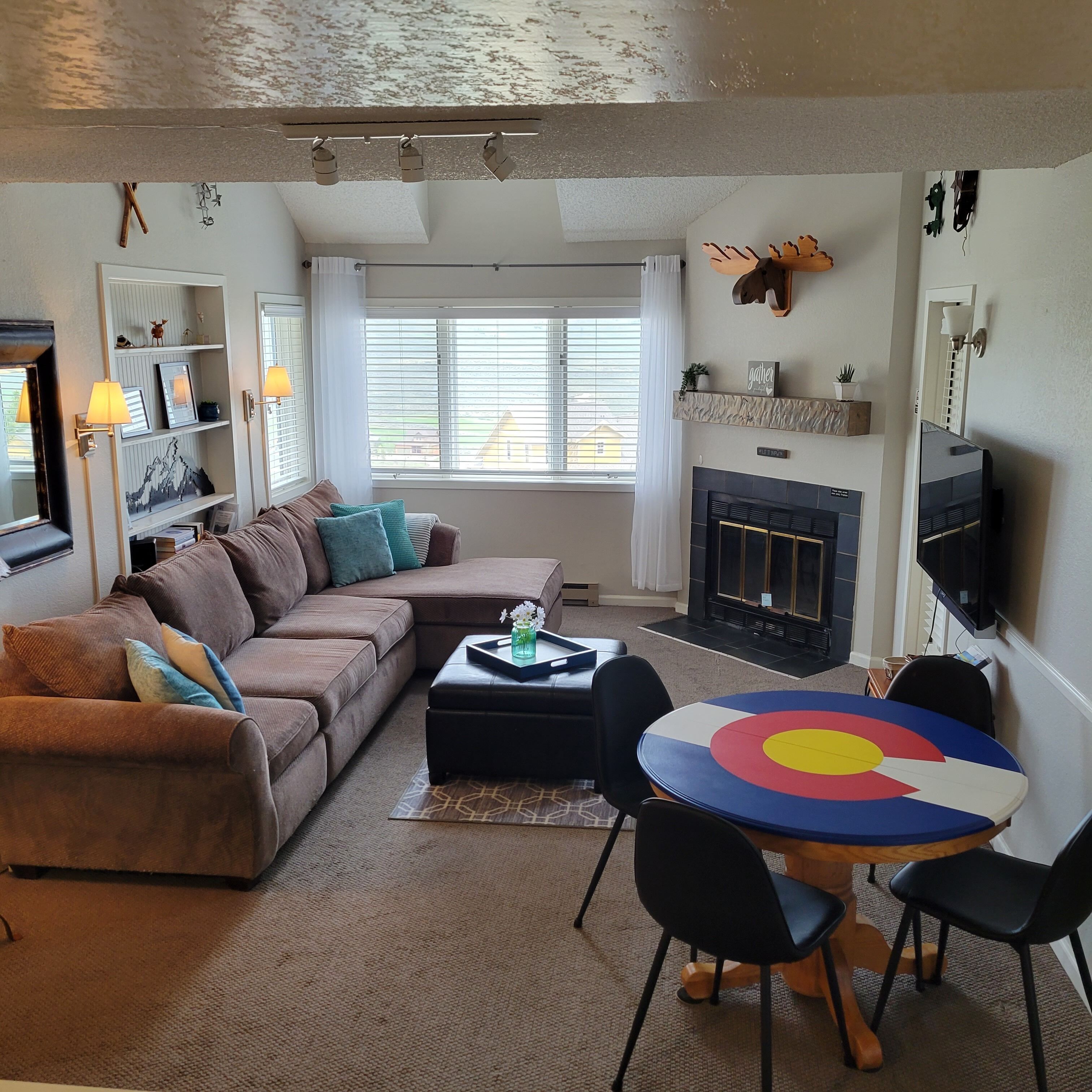 Lovely 2 Bedroom/ Loft Condo in Granby Ranch with Beautiful Mountain Views.